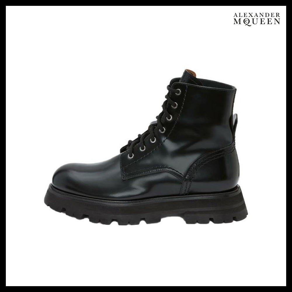 【Alexander Mcqueen】Wander Boots in Black
