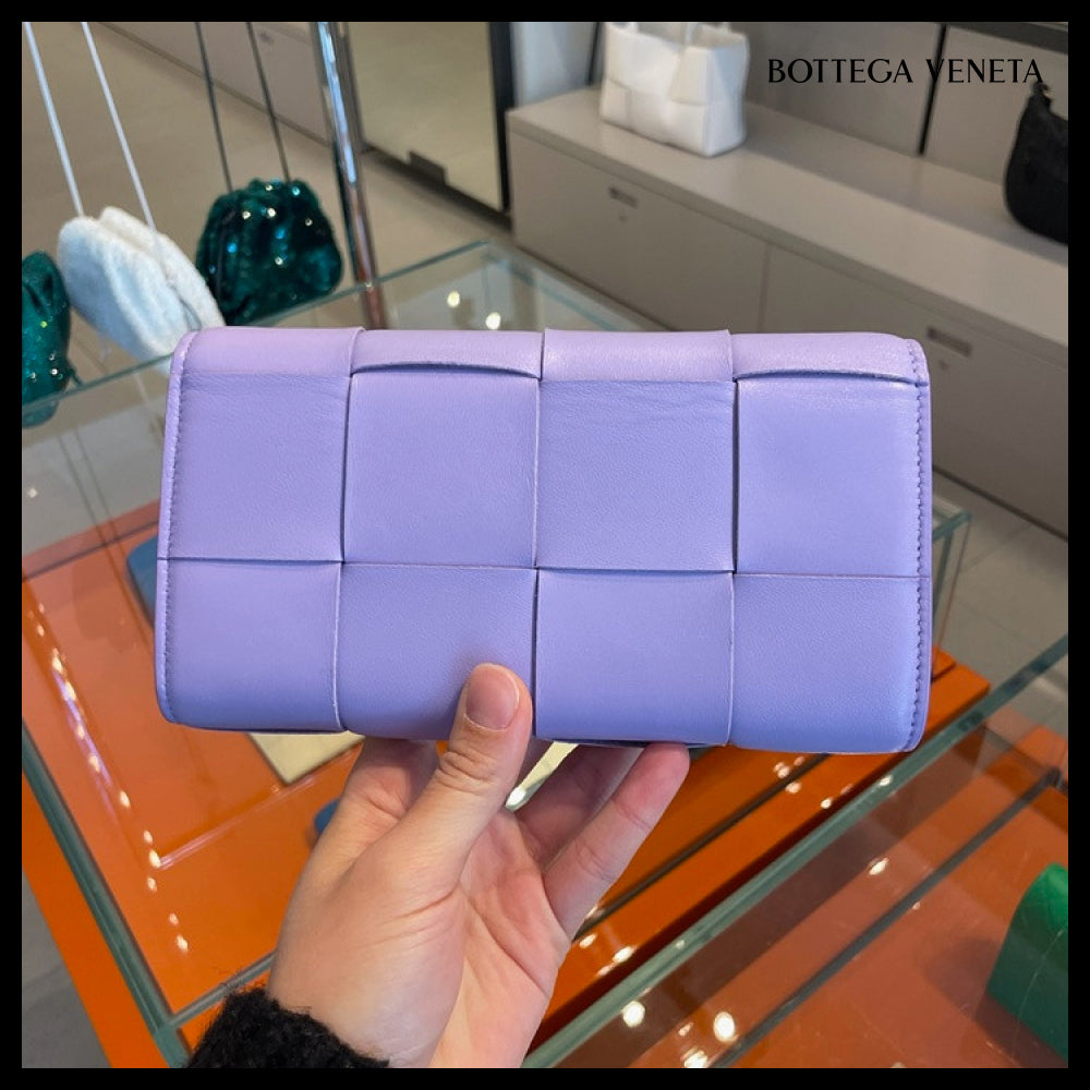 【BOTTEGA VENETA】Intreccio Nappa Calf Flap Wallet WISTERIA