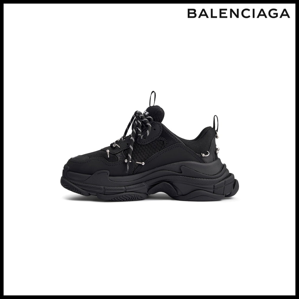 【BALENCIAGA】Triple S Sneaker Piercings Black Mesh