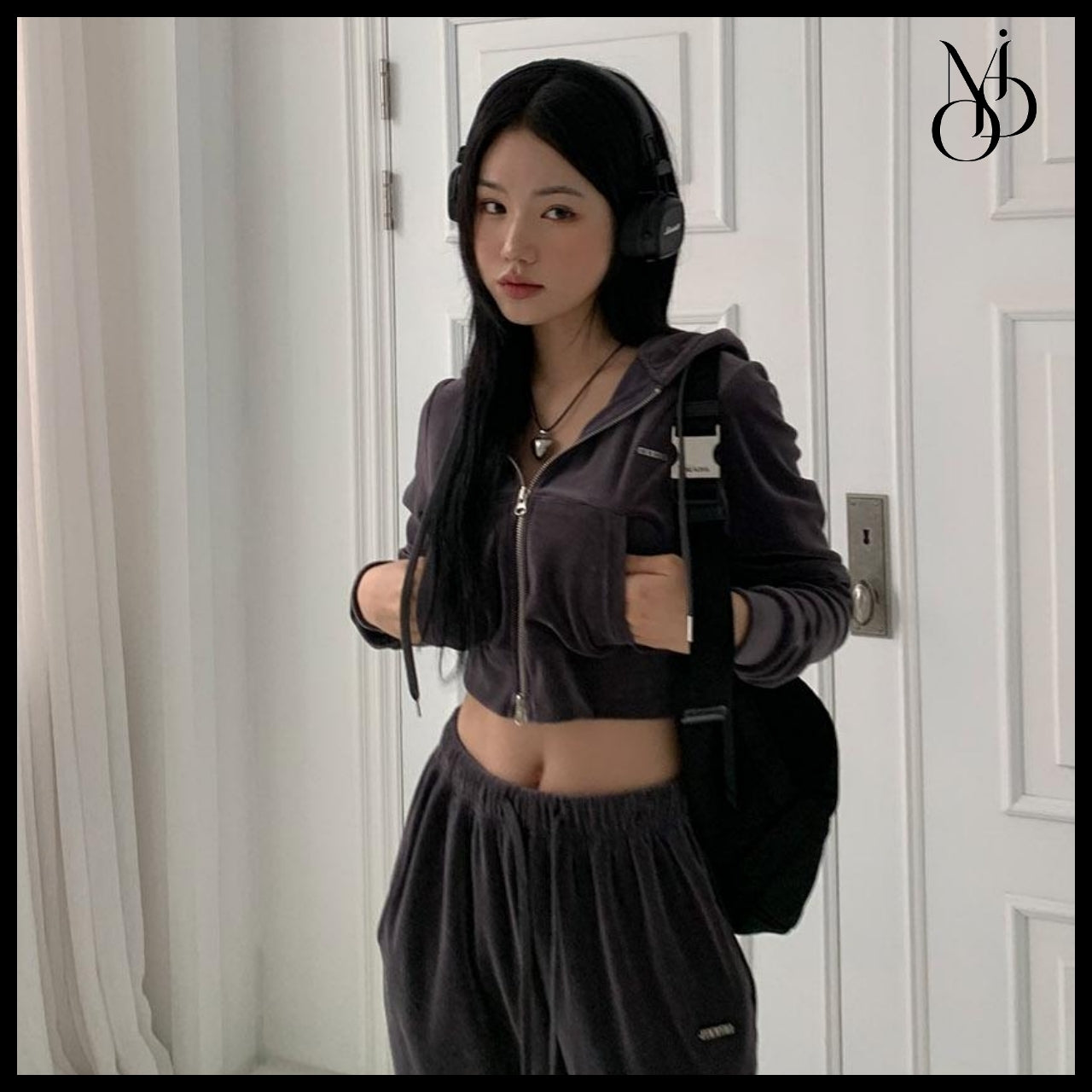 【MODIMOOD】Velour Hoodie Zip-Up Pants Set
