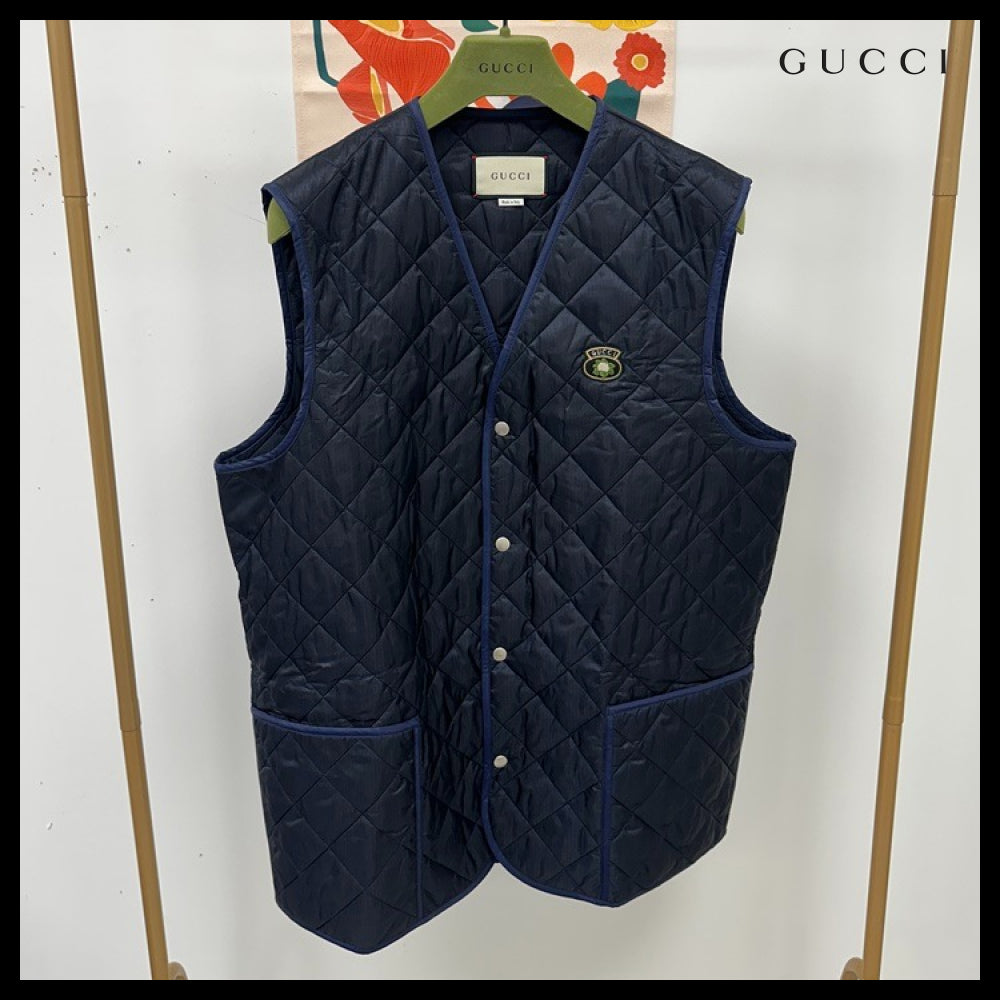 【GUCCI】Logo Patch Quilted Nylon Vest Navy