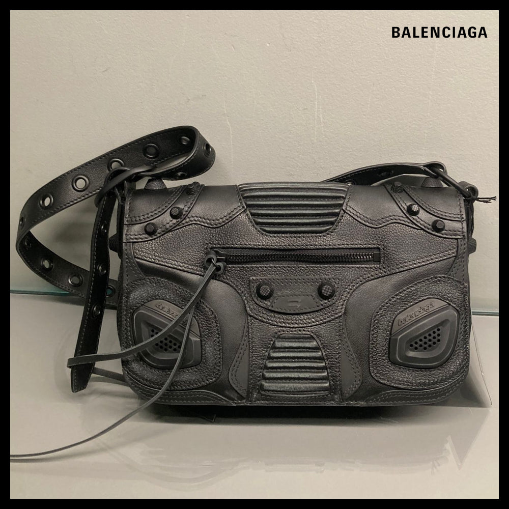 ★BALENCIAGAアウトレット セール ★Le Cargole Flap Bag XS