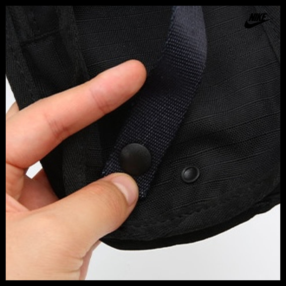 【Nike】ESSENTIALS Club Phone Crossbody Bag