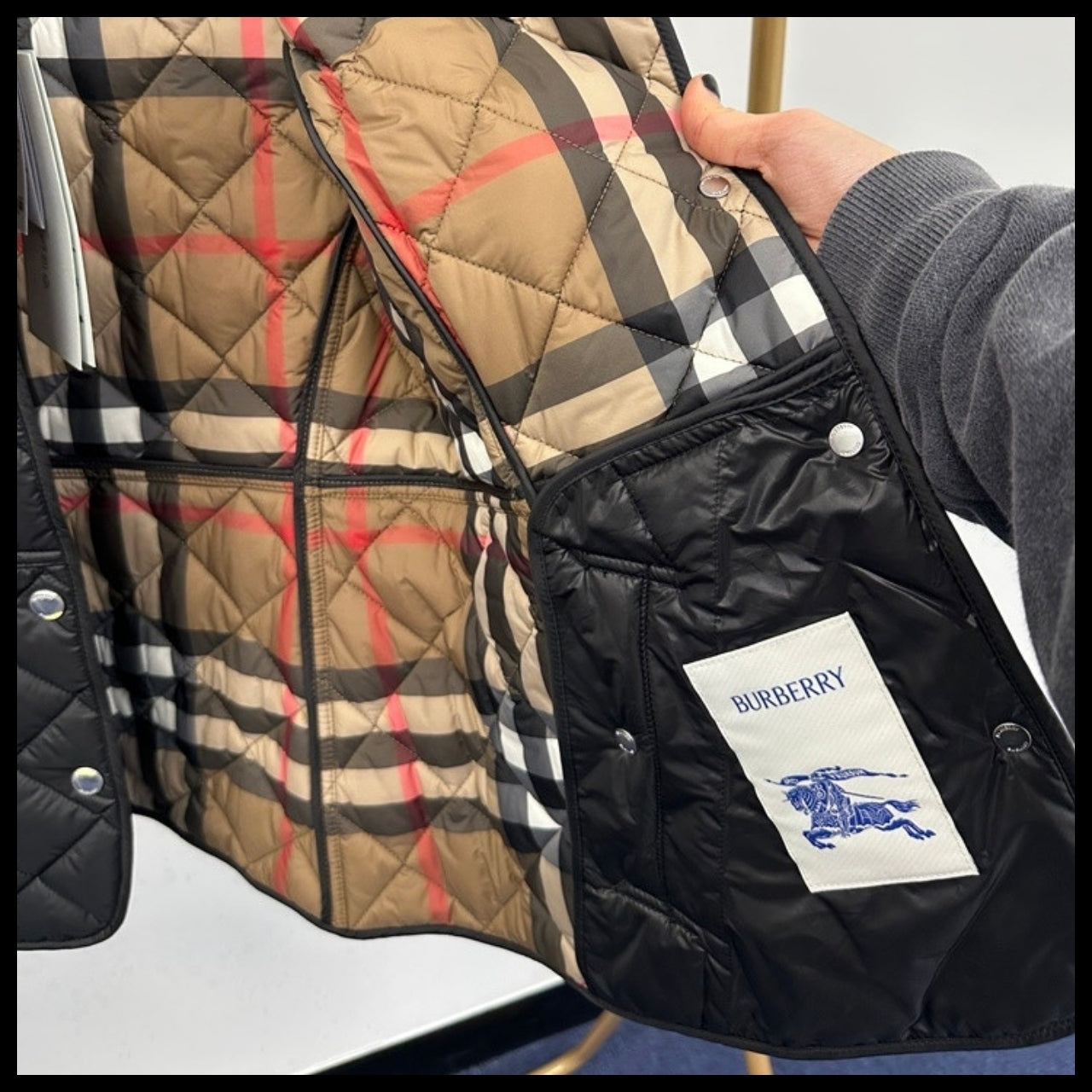 【BURBERRY】CAWTHORNE Quilted Jacket Black