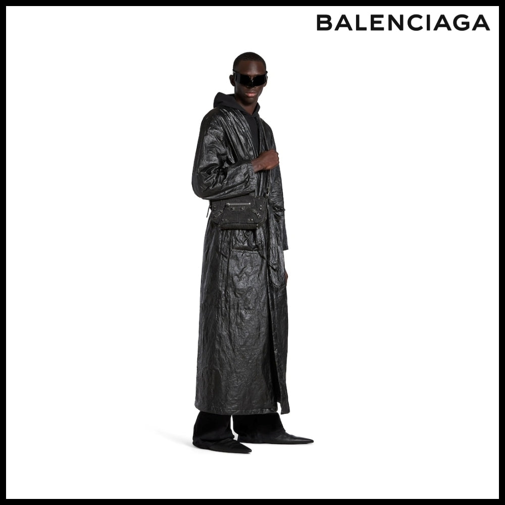 【BALENCIAGA】Le Cagole XS Flap Bag in Black Washed Denim