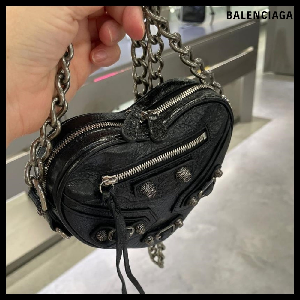 【BALENCIAGA】Le Cagole Heart Chain Mini Crossbody Bag Black
