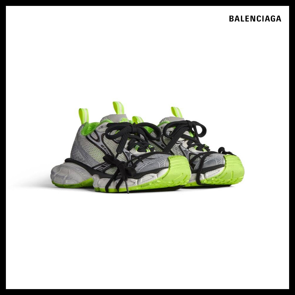 【BALENCIAGA】3XL Sneaker Triple S Distressed Silver