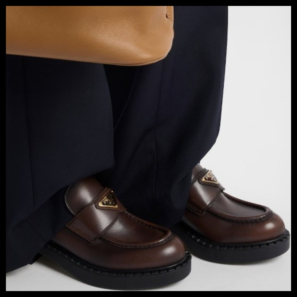 【PRADA】Chocolate Leather Loafers F0003