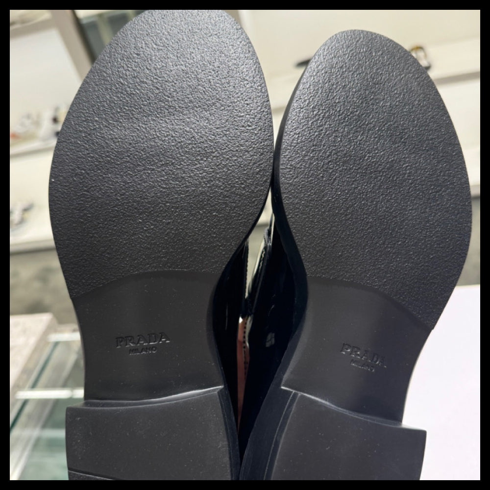 【PRADA】Chocolate Triangle Logo Brushed Leather Loafers