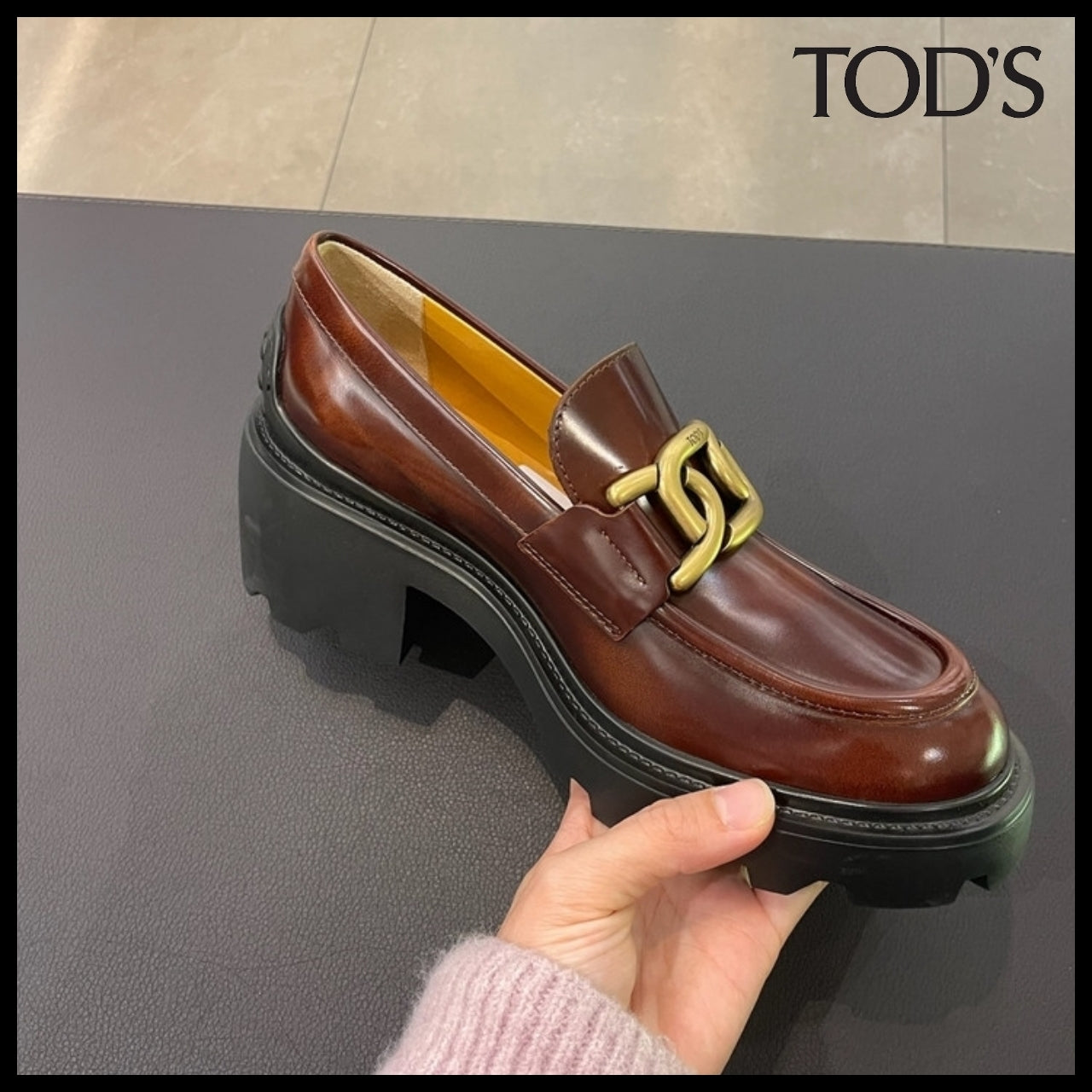 【TOD'S】Chain Calf Leather Women’s Loafers Brown