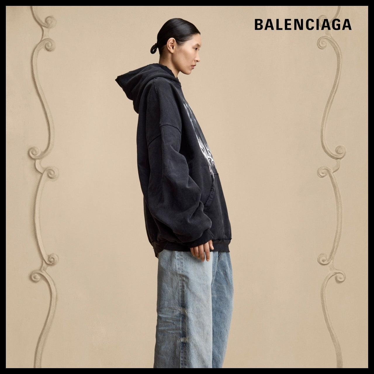 【BALENCIAGA】THE METALHEADS LARGE FIT HOODIE