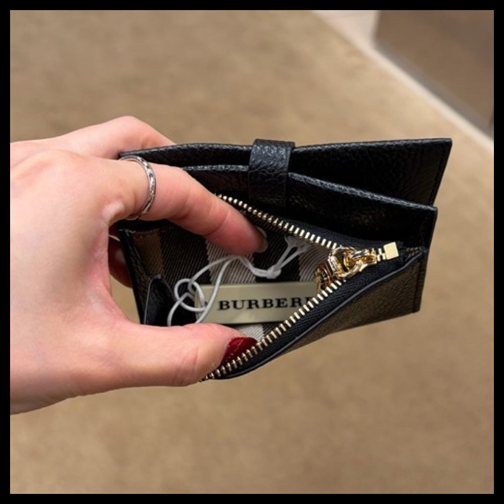 【Burberry】EDIE Grained Leather Bifold Card Wallet Black
