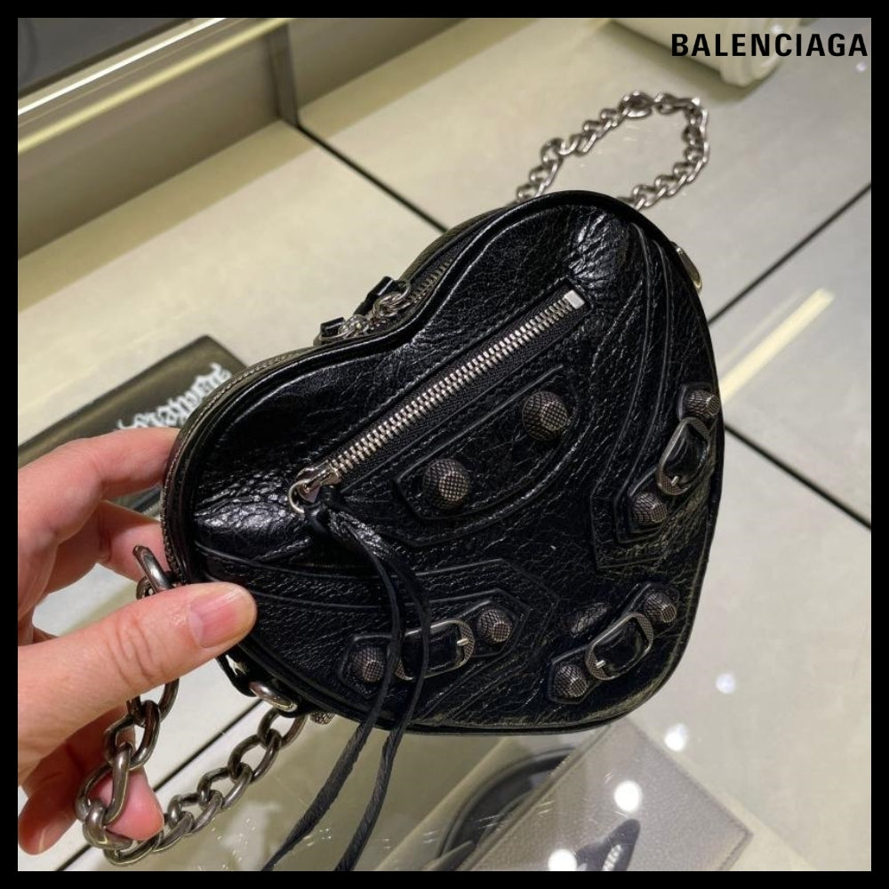 【BALENCIAGA】Le Cagole Heart Chain Mini Crossbody Bag Black