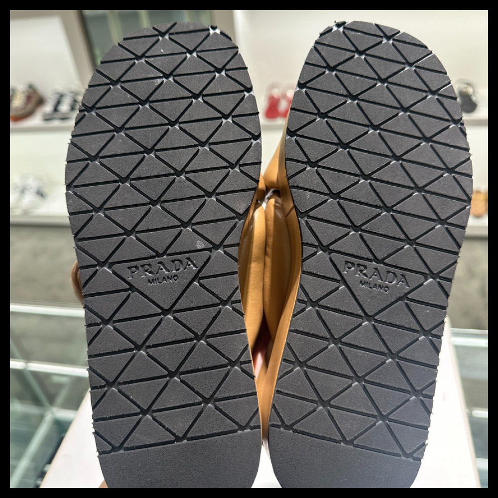 【PRADA】Triangle Logo Padded Leather Platform Sandals