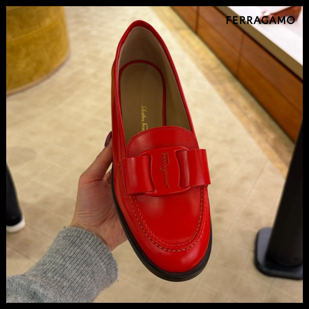 【FERRAGAMO】VIVALDO NEW VARA BOW LEATHER LOAFERS RED