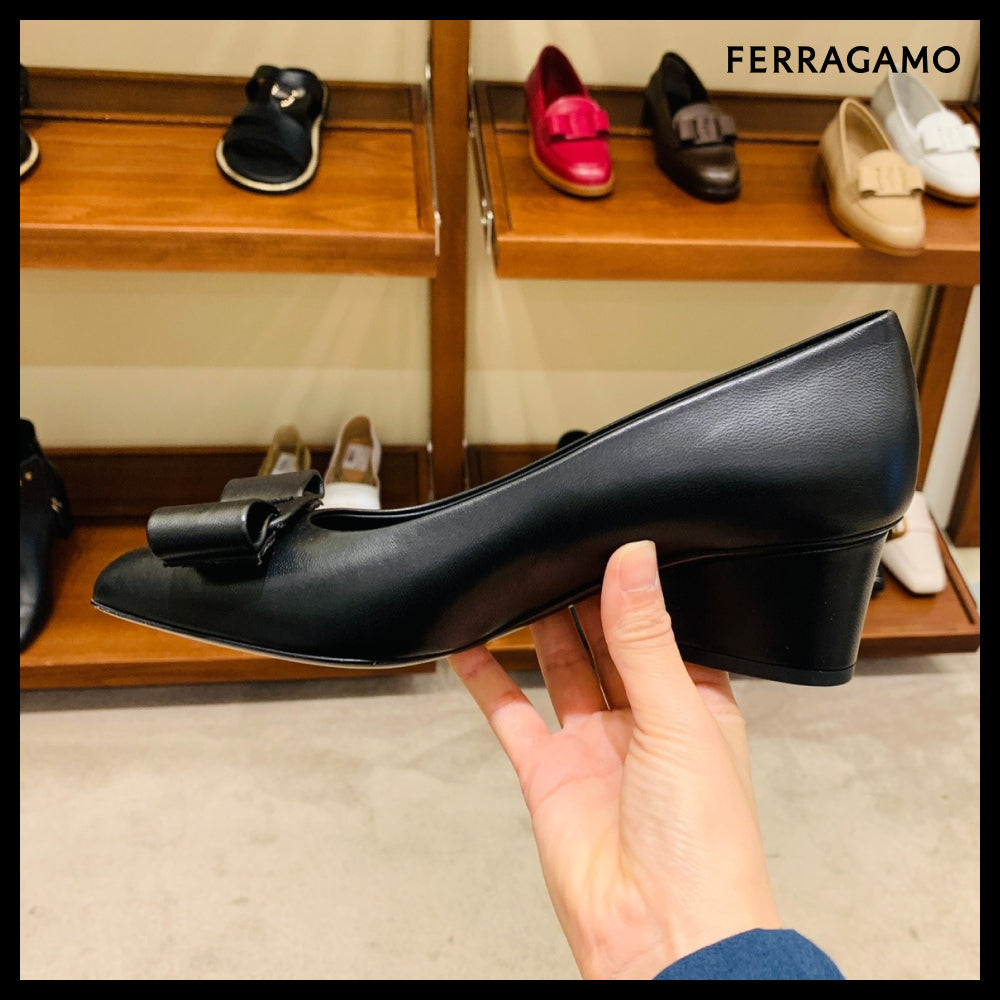 【Ferragamo】VIVA 55 Vara bow mid-heel pumps black