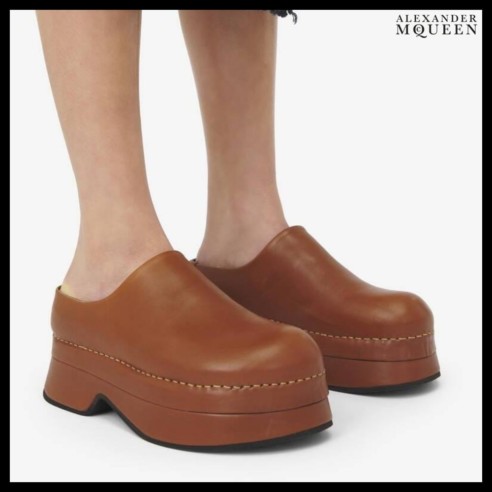 【Alexander Mcqueen】Brown Calf Leather Stone Clog
