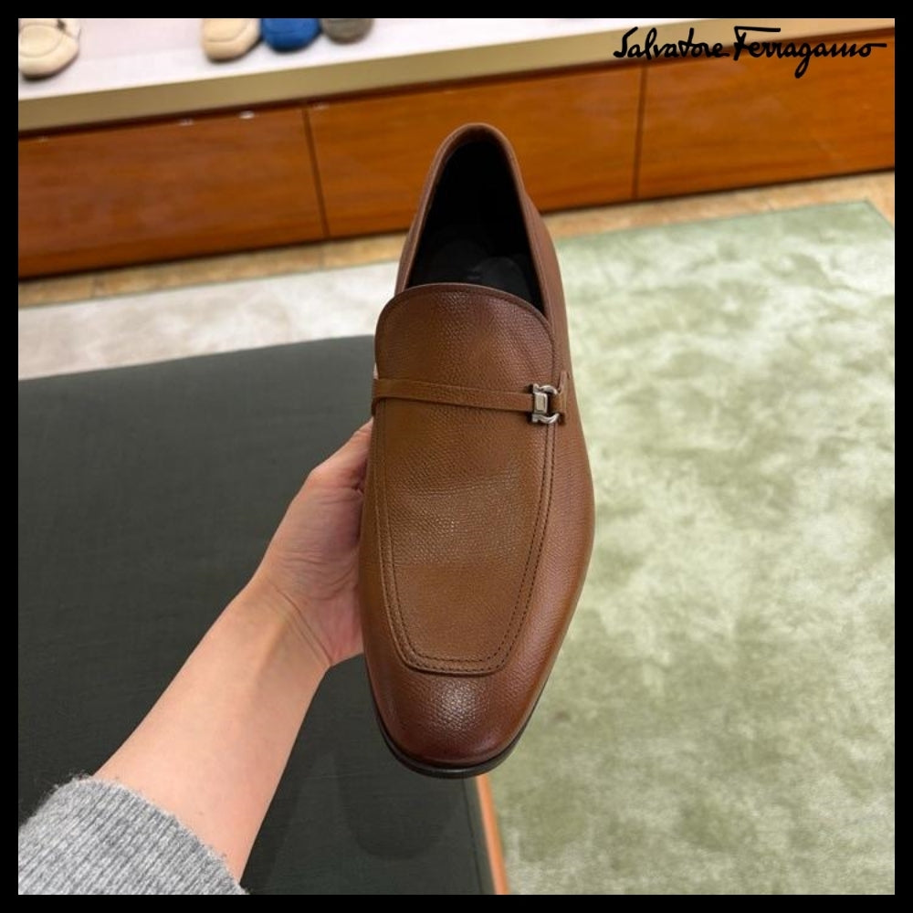 【FERRAGAMO】CHARME GANCINI LEATHER LOAFERS BROWN