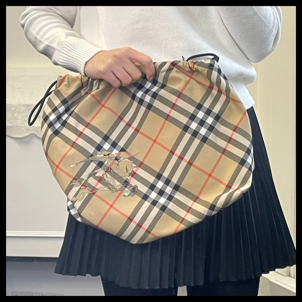 【Burberry】Vintage Check String Clutch Pouch Bag