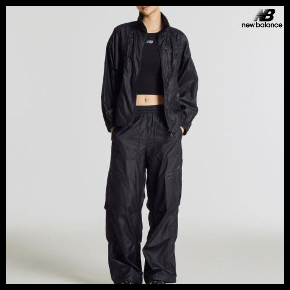 【New Balance】Women 204 Lightweight Woven Jacket
