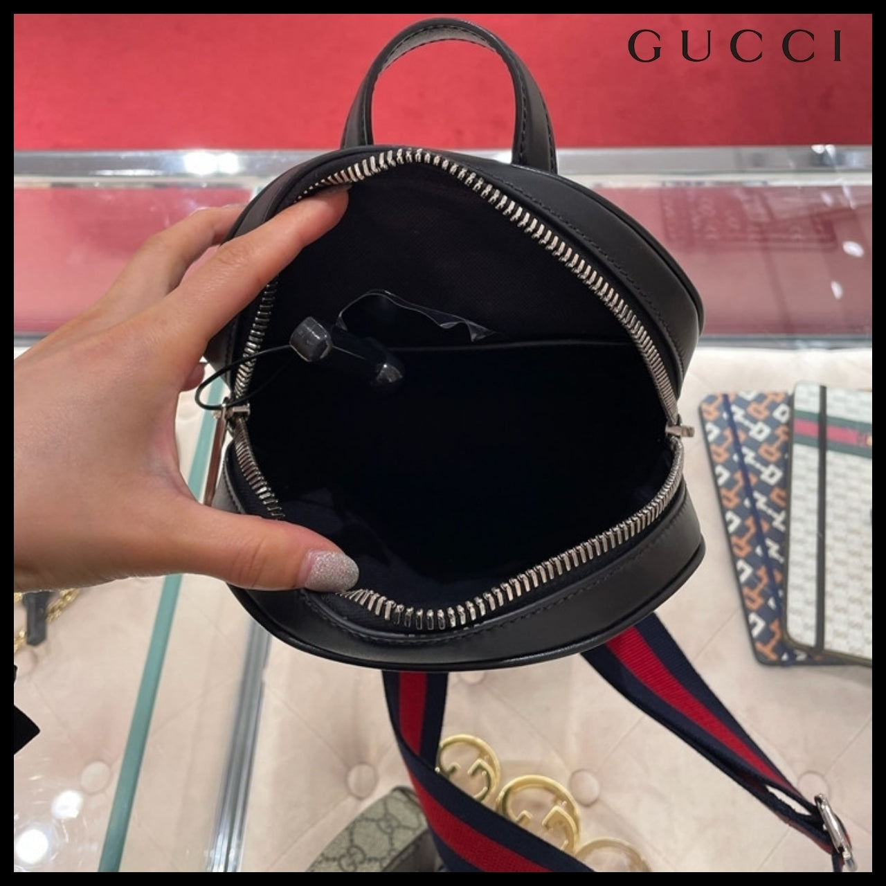 【GUCCI】GG Supreme Canvas Web Strap Backpack Crossbody Bag