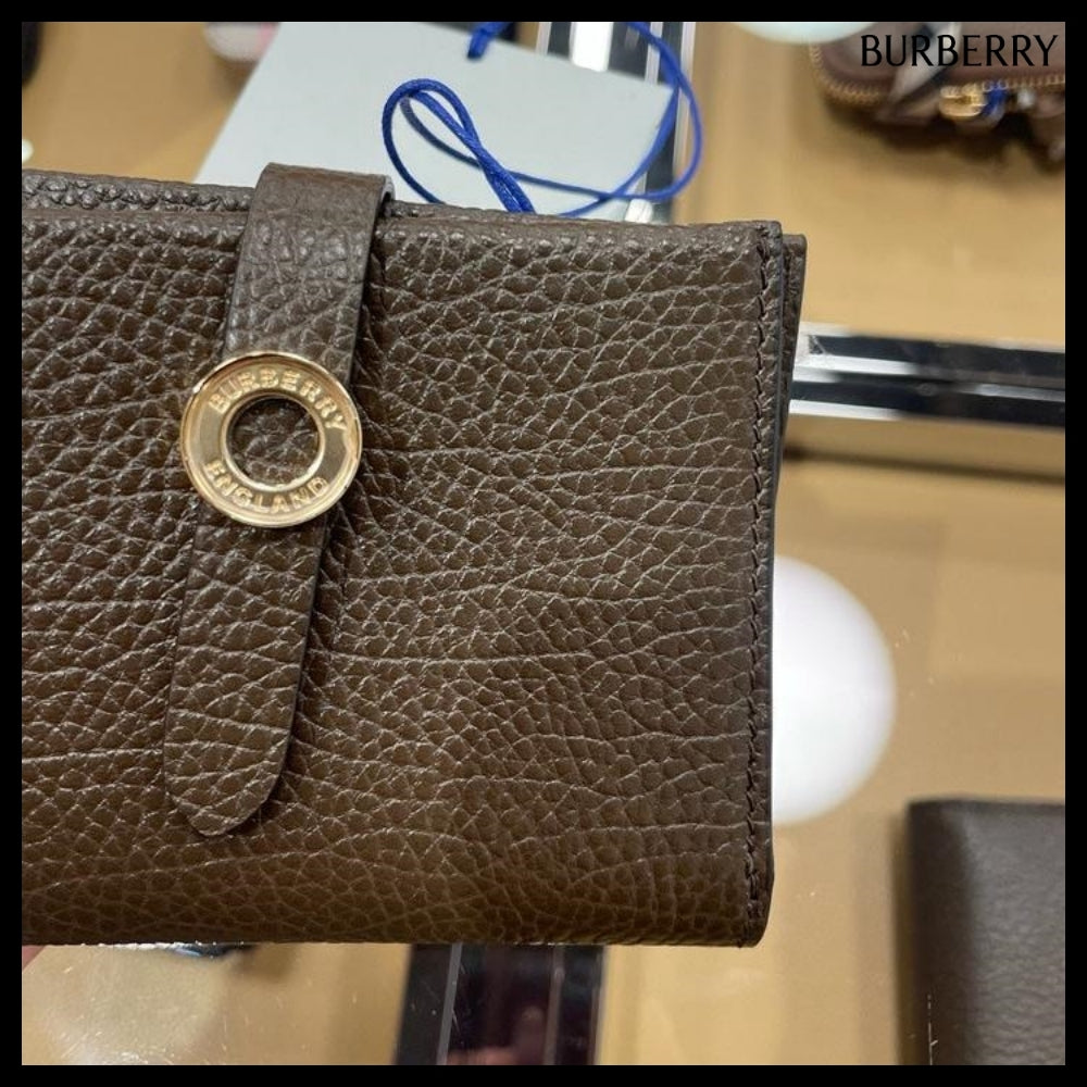 【Burberry】EDIE Grain Leather Bifold Card Holder EbonyBrown