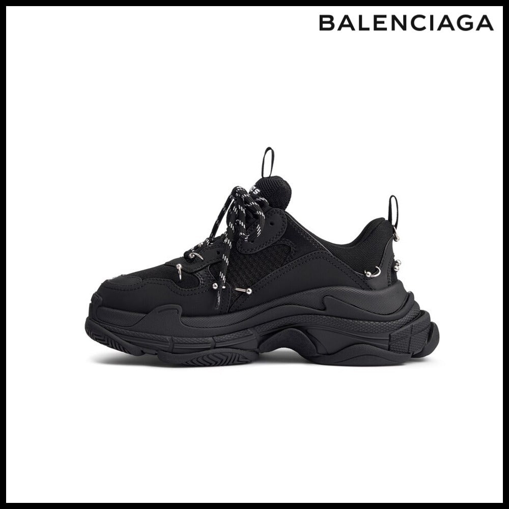 【BALENCIAGA】Triple S Sneaker Piercings Black Polyurethane