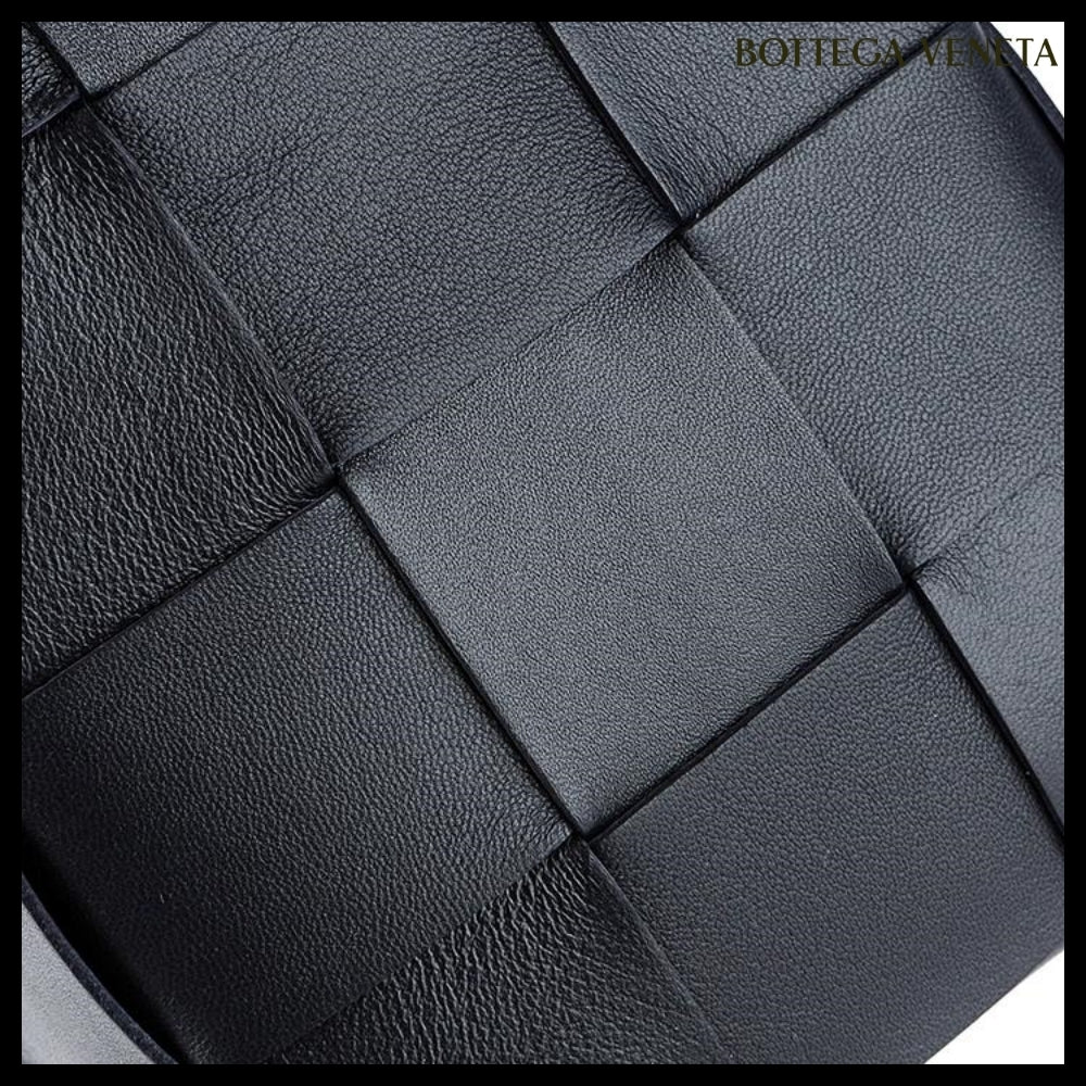 【BOTTEGA VENETA】Small Cassette Bucket Bag Dark Navy