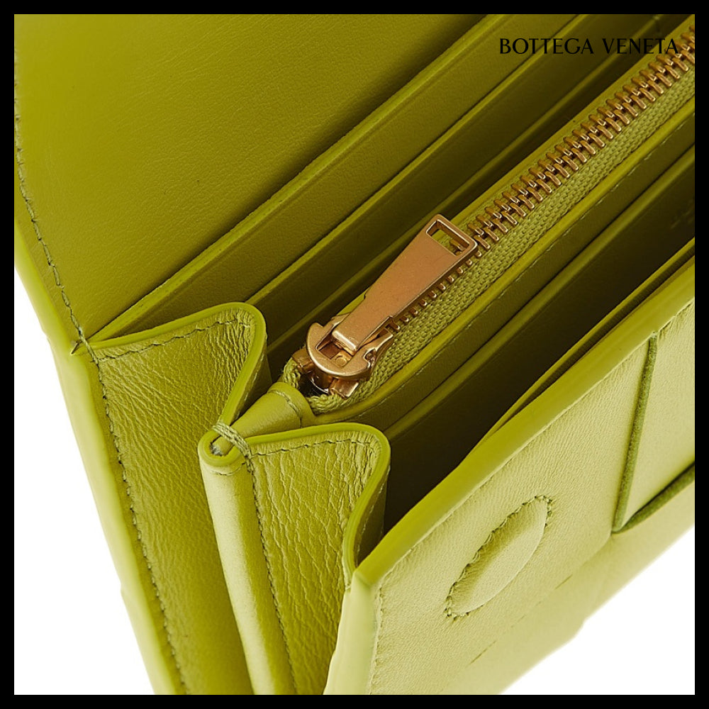 【BOTTEGA VENETA】Intreccio Nappa Calf Flap Wallet KIWI