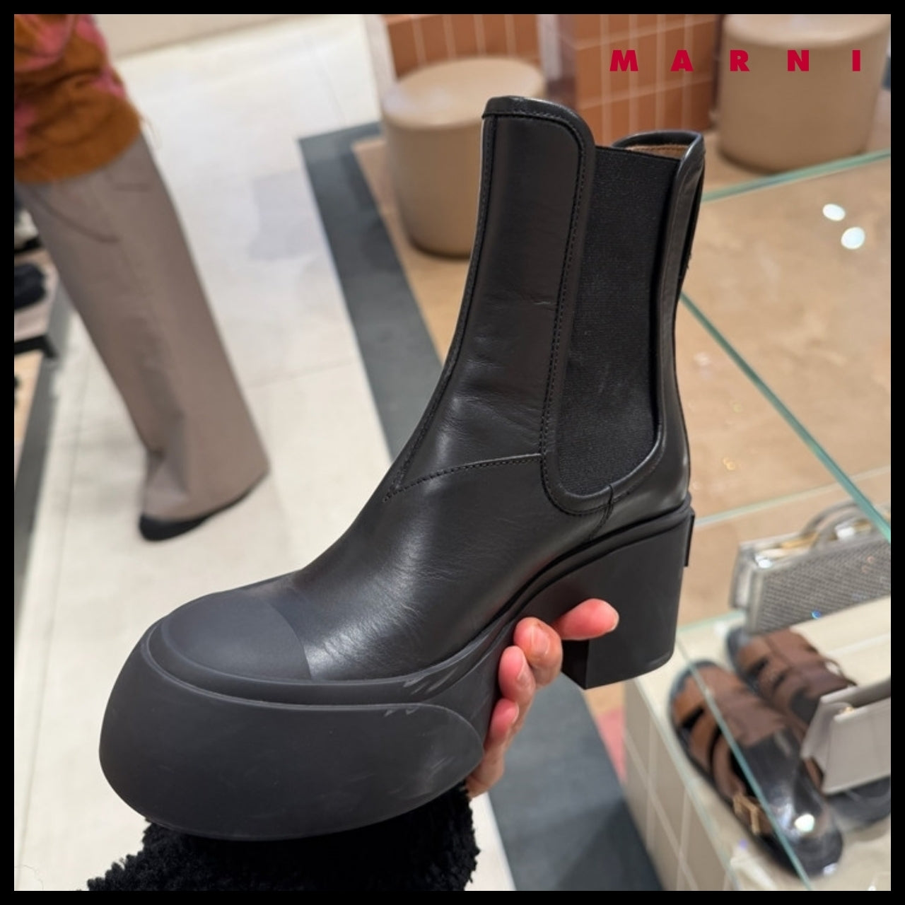 【MARNI】Logo Leather Women’s Chelsea Boots Black