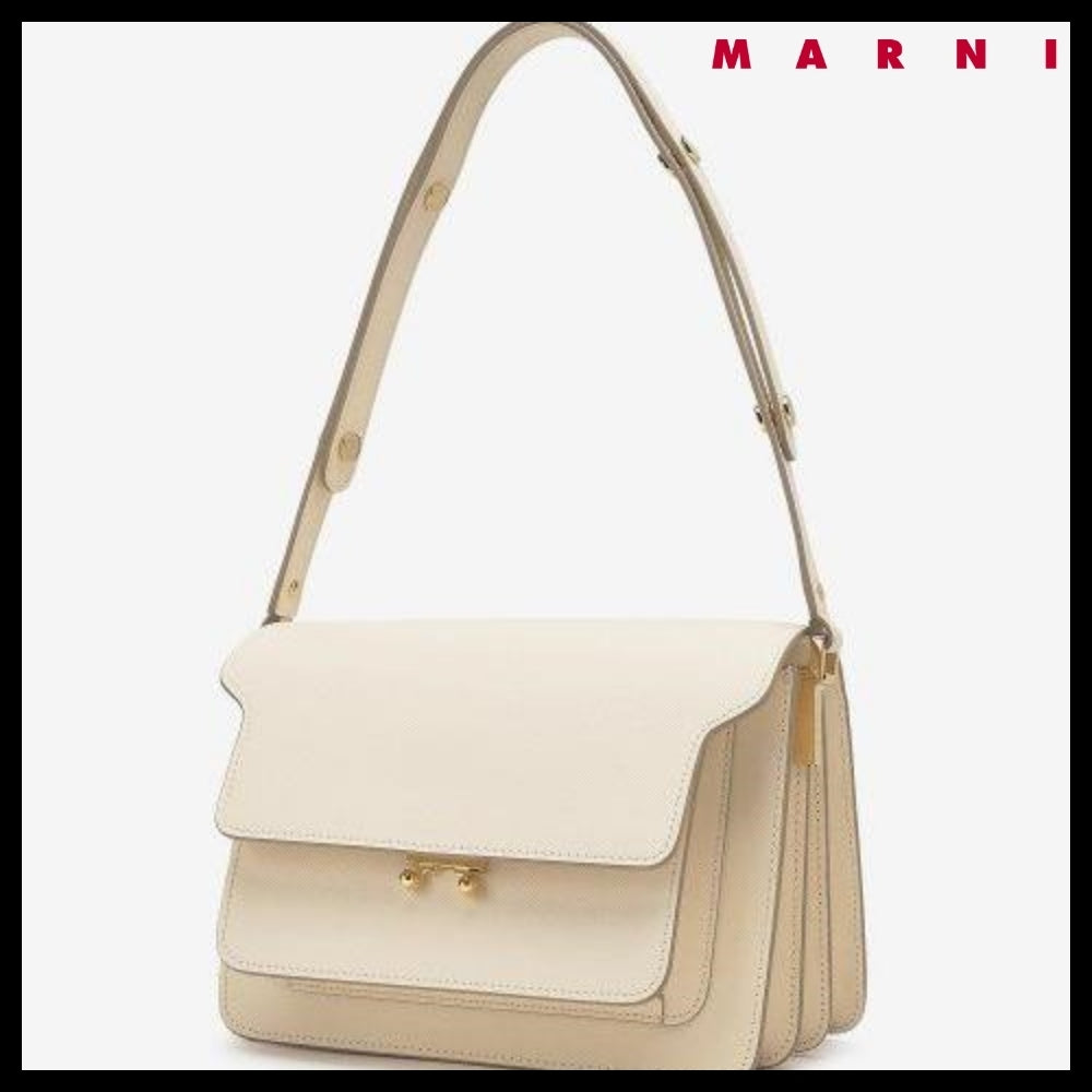 【Marni】Medium Saffiano Leather Trunk Shoulder Bag Talc