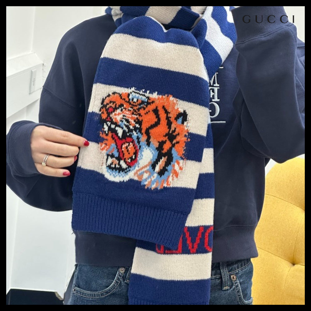 【GUCCI】Loved Tiger Stripe Wool Knit Scarf Blue
