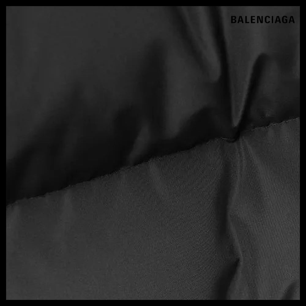 【BALENCIAGA】Shrunk Puffer Jacket Black