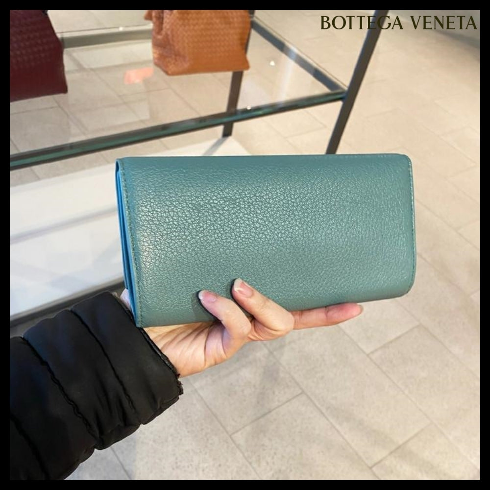 【BOTTEGA VENETA】Block Lock Continental Flap Wallet