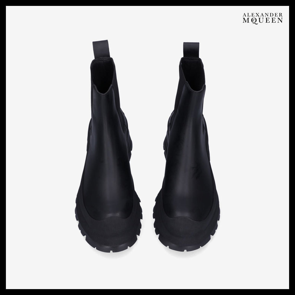 【alexander mcqueen】Wonder Chelsea Boots Black