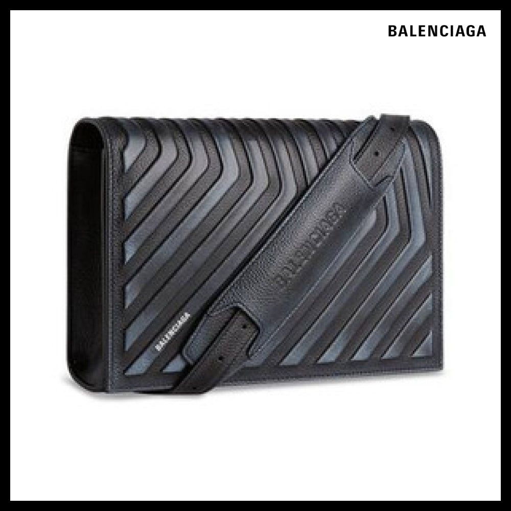 【BALENCIAGA】Car Flap Bag with Strap Dirty Effect Black