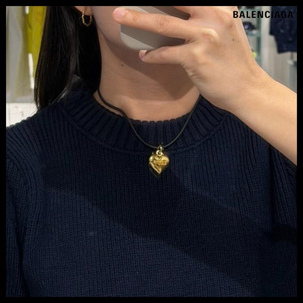 【BALENCIAGA】Icon Heart Pendant Necklace Gold Black