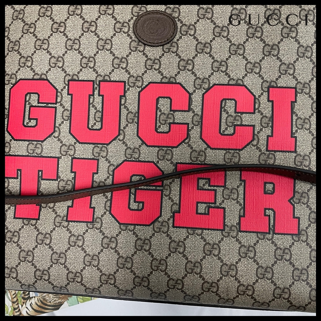 【GUCCI】Tiger Print Two Web Stripe Tote Bag