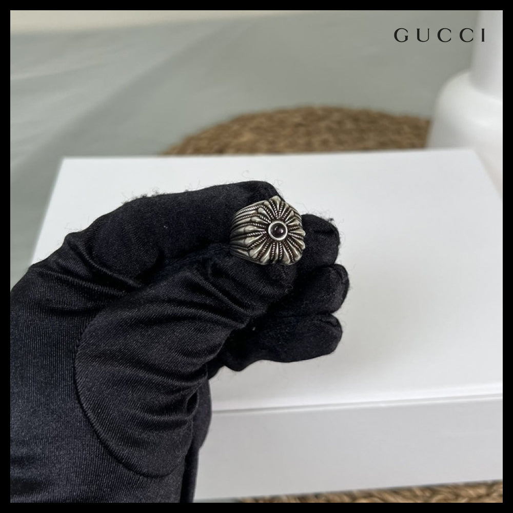 【GUCCI】Engraved Heart Sterling Ring Black