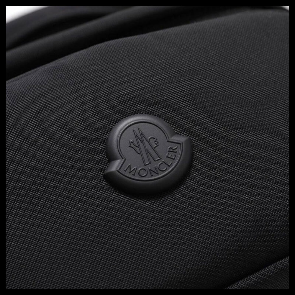◆MONCLER◆DURANCE BELT BAG BLACK
