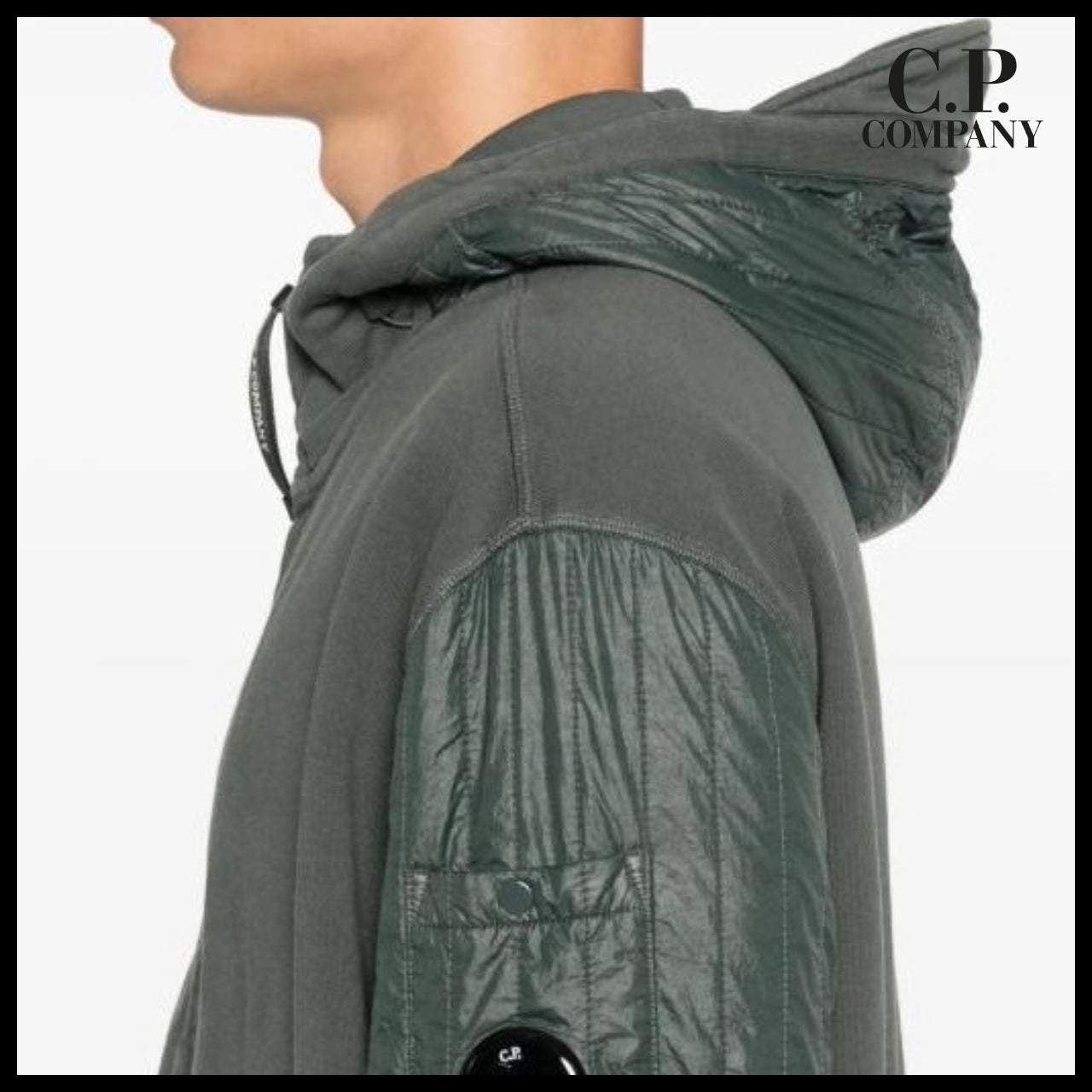 【CP COMPANY】Diagonal Raised Fleece Hooded Sweatshirt