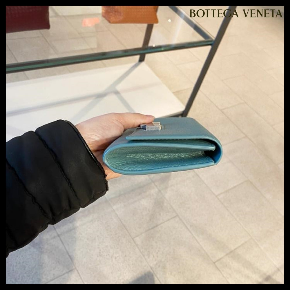 【BOTTEGA VENETA】Block Lock Continental Flap Wallet