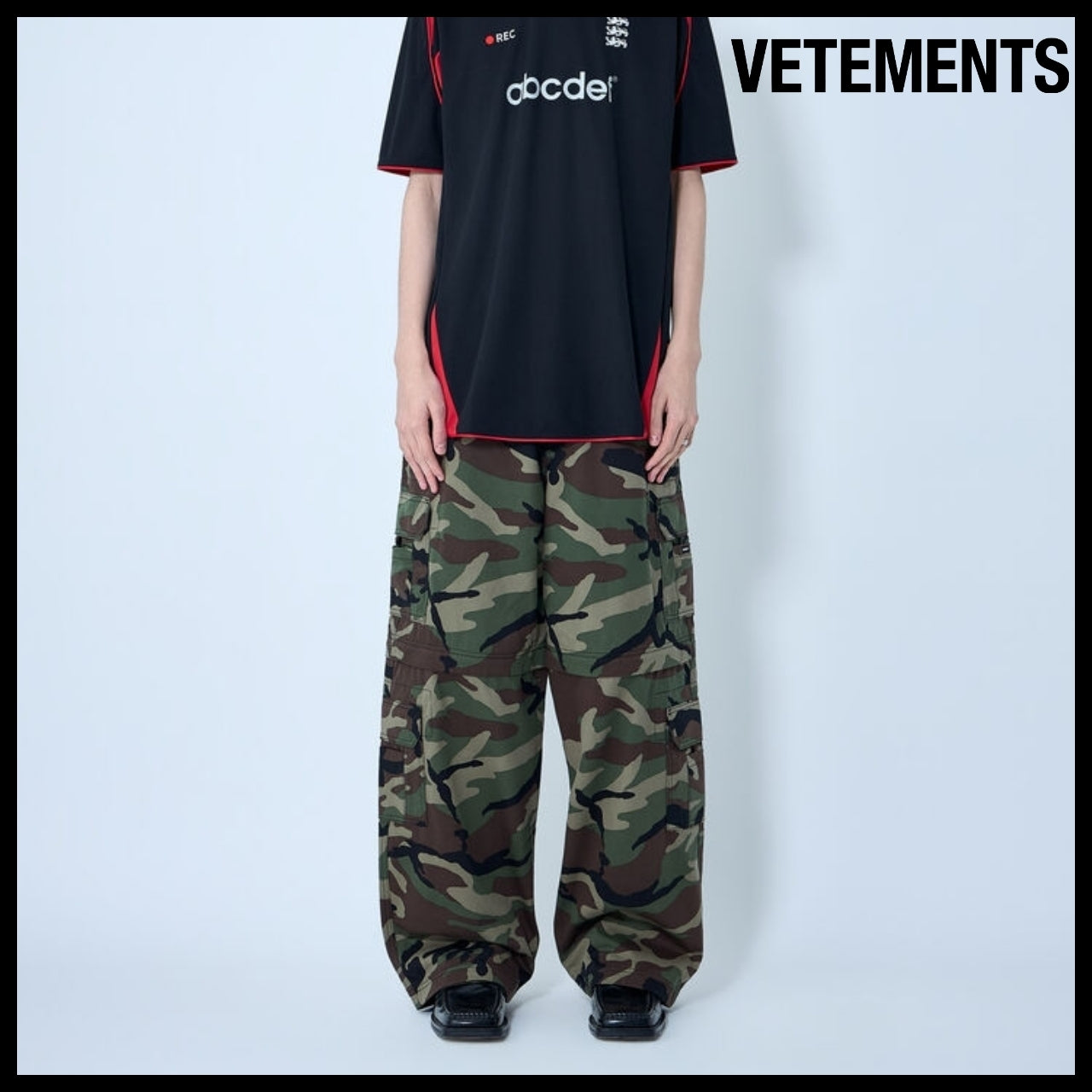 【VETEMENTS】Camo Cargo Pants