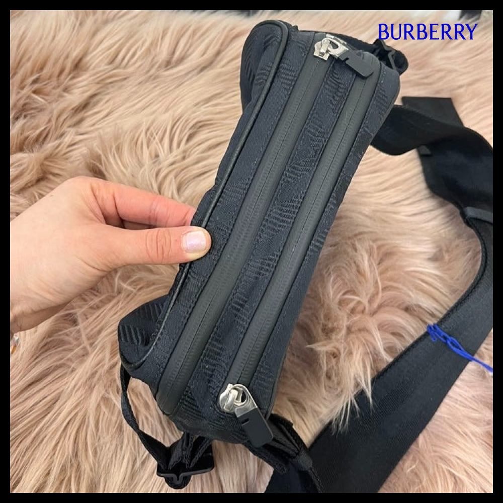 【Burberry】Check Jacquard Nylon Belt Bag Black
