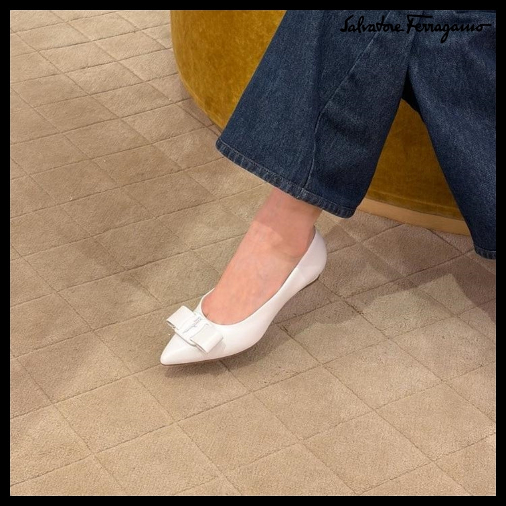 【FERRAGAMO】VIVA NEW VARA BOW BALLET FLATS WHITE