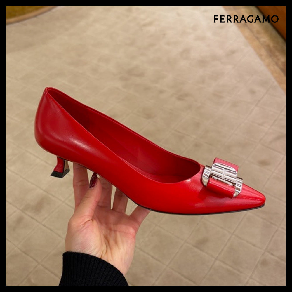 【FERRAGAMO】ZELMA 40 NEW VARA BOW METAL LOGO PUMPS RED