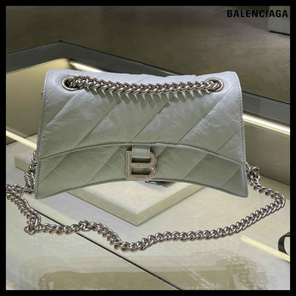 【BALENCIAGA】B Logo Quilted Calf Crush Small Chain Shoulder