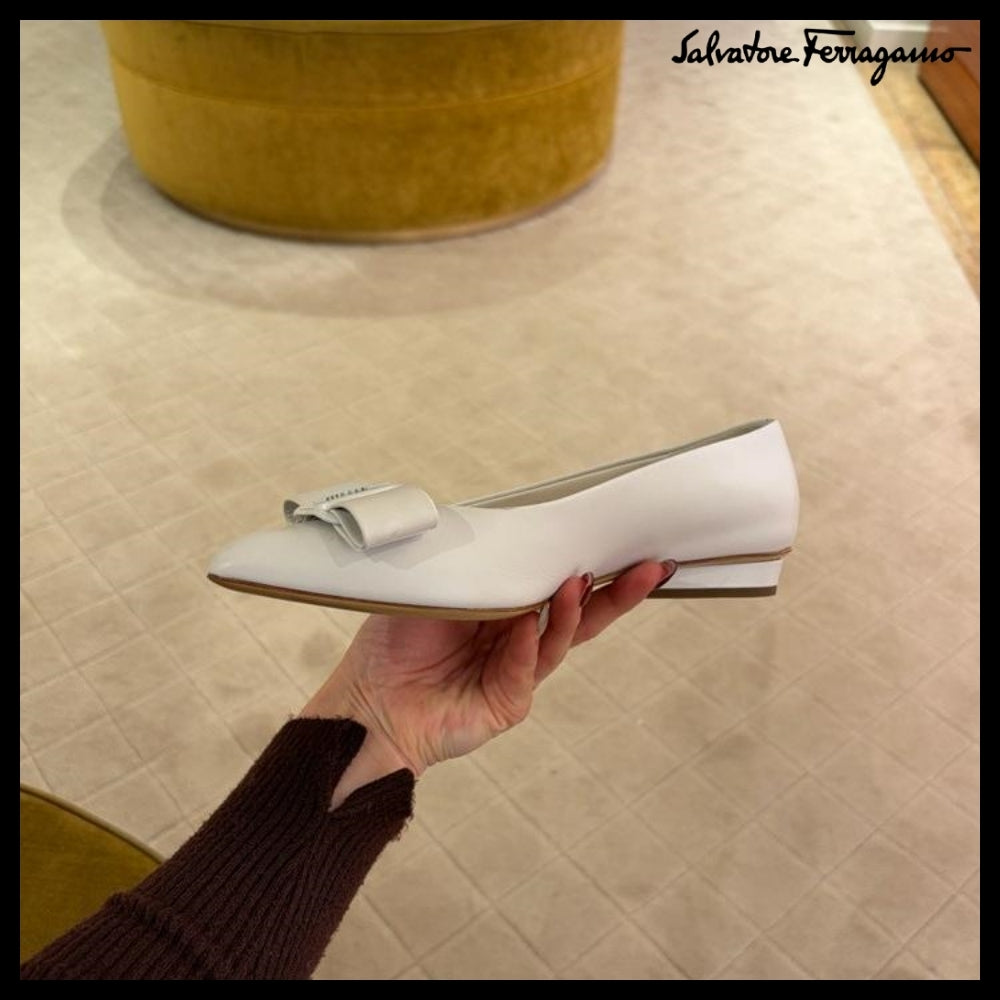 【FERRAGAMO】VIVA NEW VARA BOW BALLET FLATS WHITE