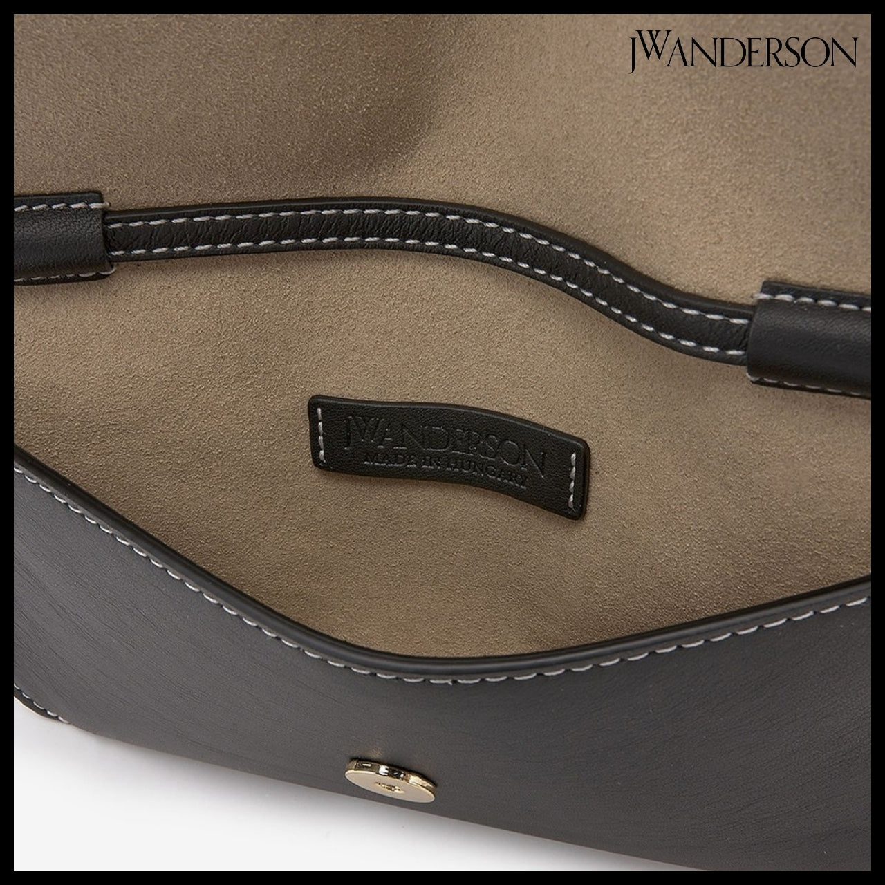 【J W ANDERSON】Chain Crossbody Bag - Black