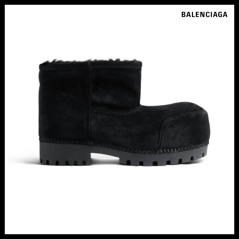 【BALENCIAGA】Alaska Fur Booties Black